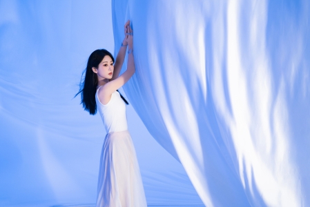 色彩运用与光影处理